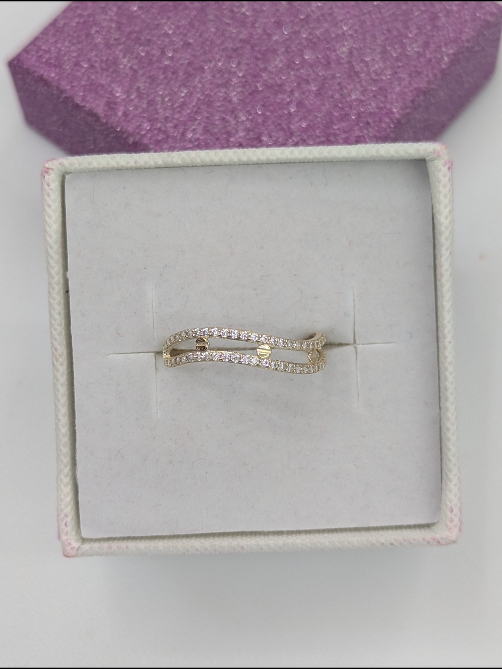 10kt Real Gold Women's Ring Size 7